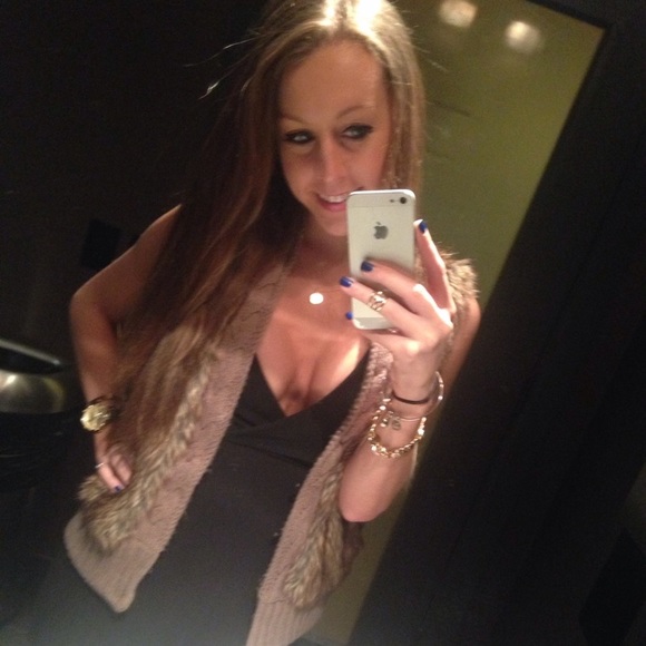 Black Guess Jumpsuit- strapless - Picture 6 of 11